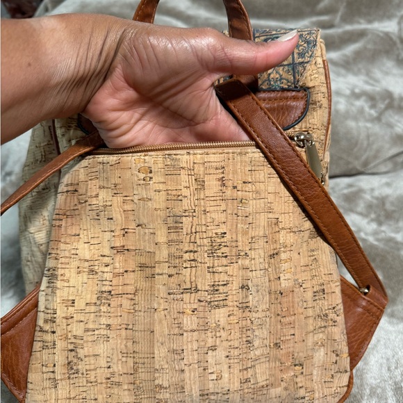 Cork Backpack - Picture 4 of 10